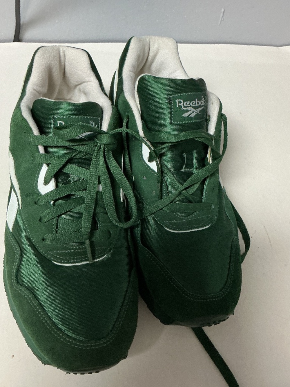 Reebok Classic Green Nylon and Suede Sneakers Size 12.